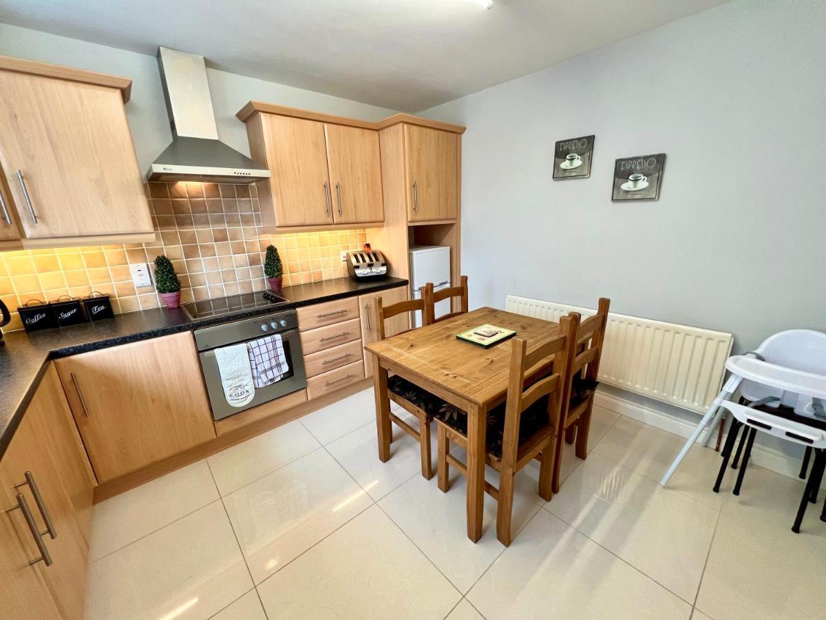 Number 14 Self Catering, Portrush, Northern Ireland Екстериор снимка